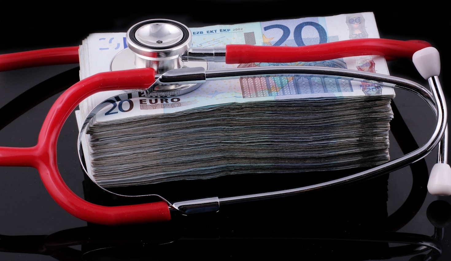 How to Save Money on Medical Services Effectively